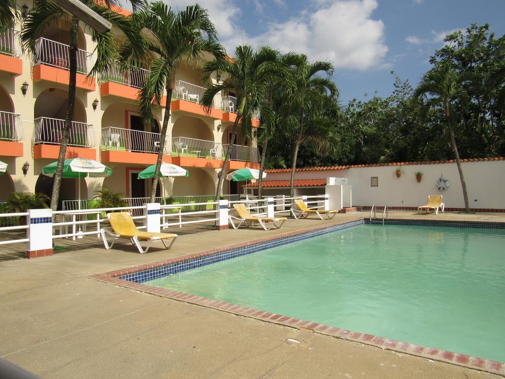 Hotel Perichi'S Cabo Rojo Exterior photo